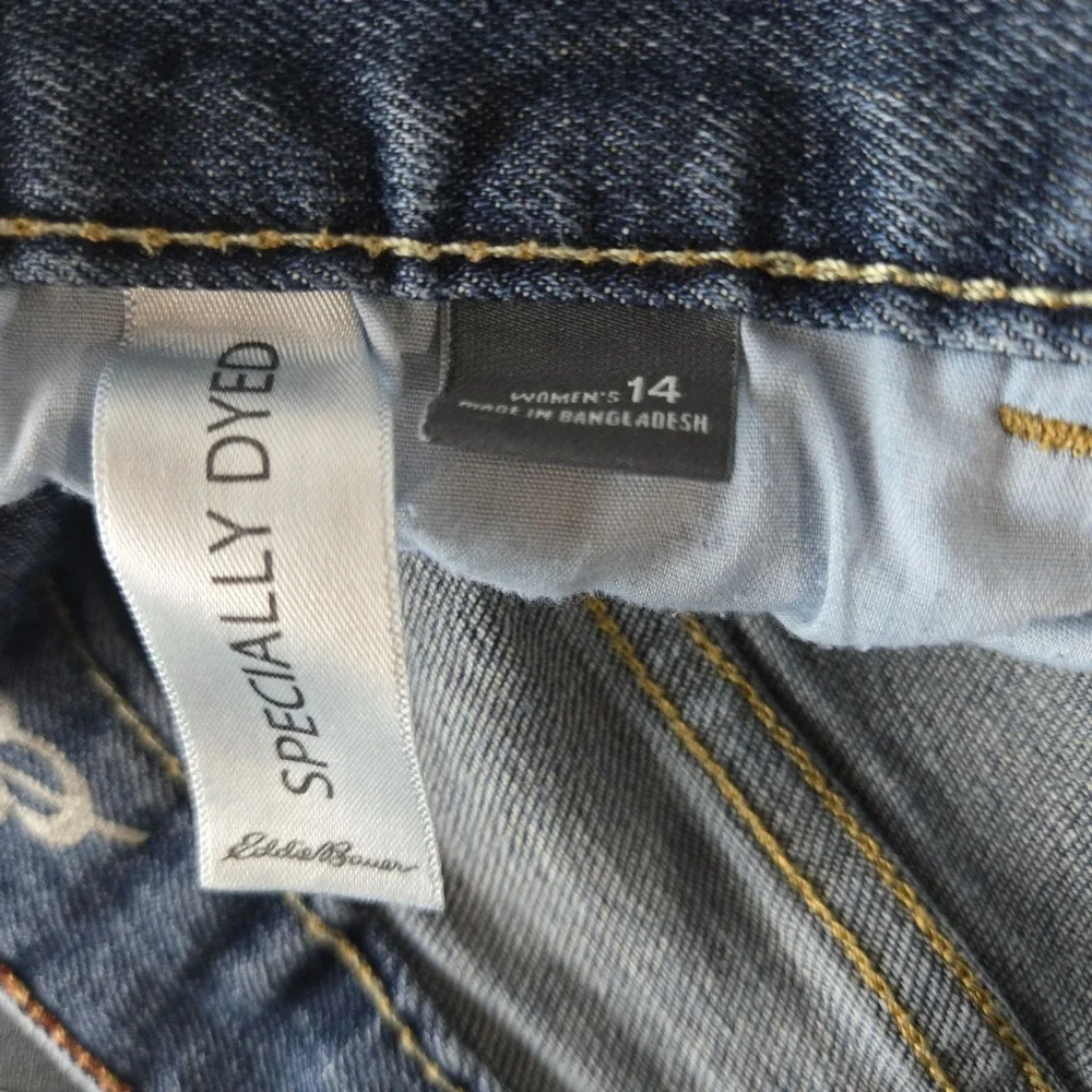 Eddie Bauer Boyfriend Fit Denim Blue Jeans Size 14 Casual Stretch All Seasons - Picture 10 of 11